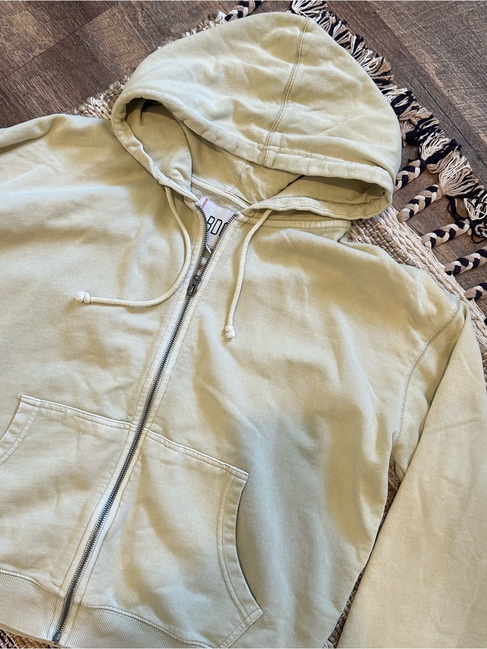 ☾ BDG light sage green full-zip hoodie
